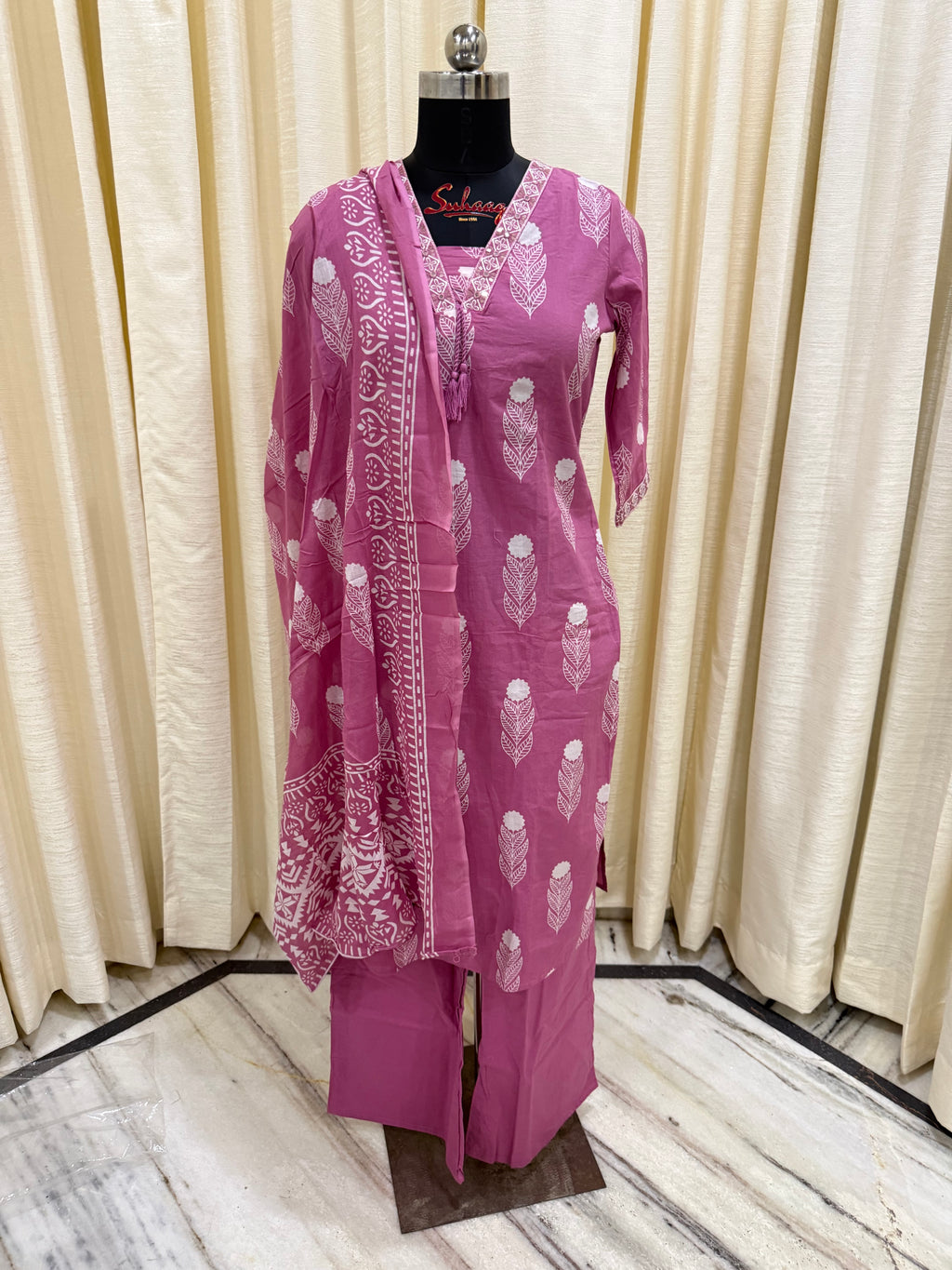 Mauve Pink Leaf Print Cotton Kurta Set for Women – Office Wear Ethnic Suit